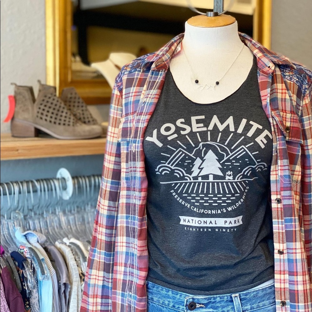 Parks Project Yosemite Nation Park Mountain Tee